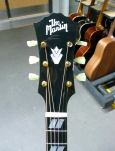 Martin CEO-8 headstock