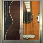Early American Guitars: the Instruments of C.F. Martin Metrpolitan Museum of Art door