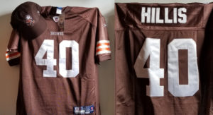 Petyton Hillis Browns jersey and brownies hat